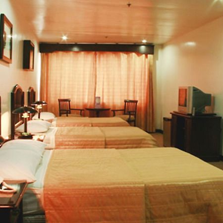 Pines View Hotel Багио Экстерьер фото